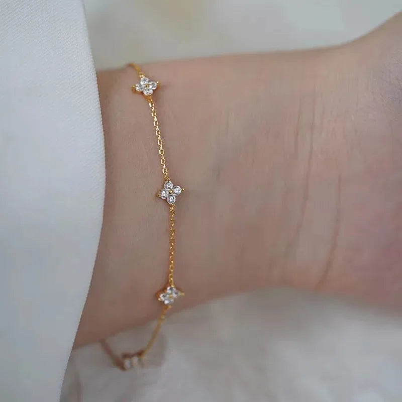 925 Sterling Silver Shiny Zircon Flower Bracelets for Women Charm Temperament Chain Bracelet Party Wedding Jewelry Holiday Gifts